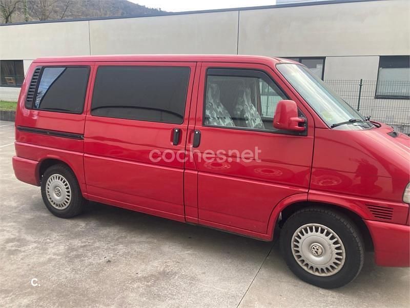 Usado VW Multivan 130 CV (95 kW) 2003 Rojo Van