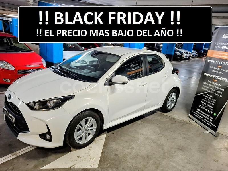 Blanco Usado 2023 Toyota Yaris Hybrid Active Berlina | 15.990 € (Super precio) - Imagen 1/4