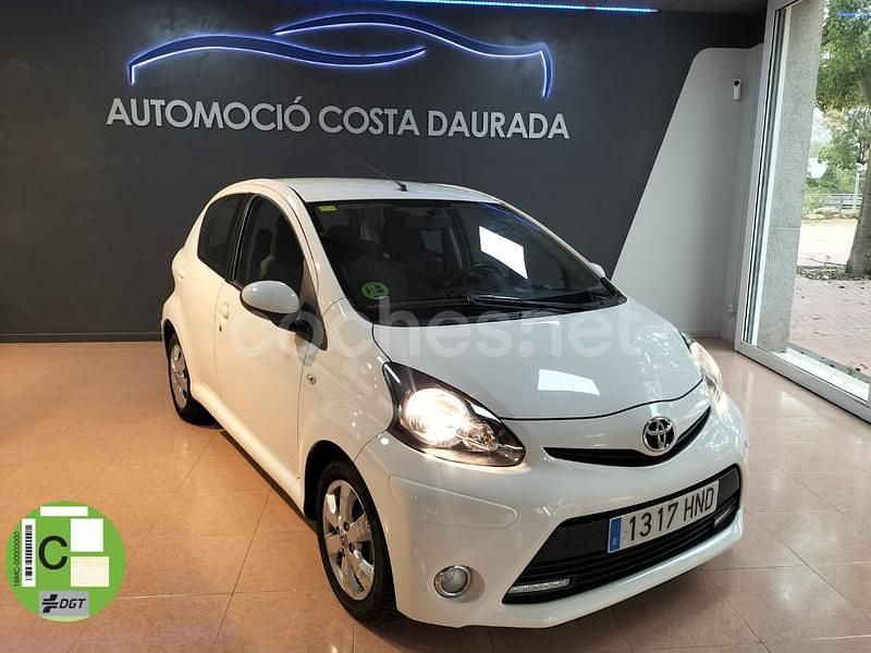 Blanco Usado 2012 Toyota Aygo City Utilitario | 7900 € (Precio justo) - Imagen 1/4