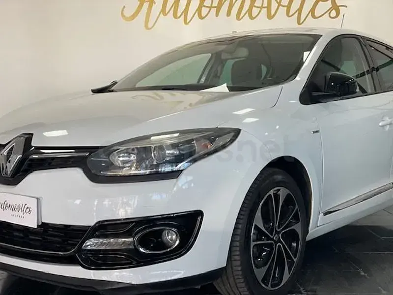 Usado Renault Mégane III Bose Edition 110 CV (80 kW) 2014 Blanco Berlina