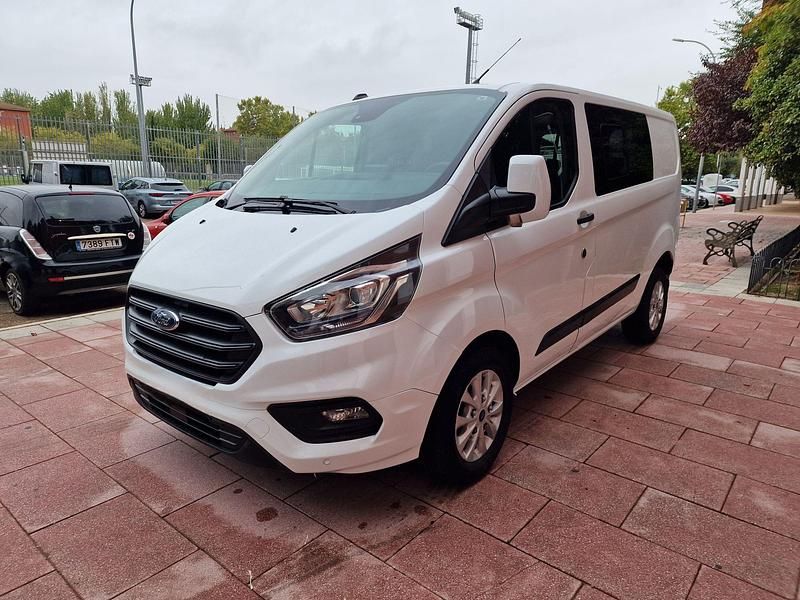 Usado Ford Transit Custom Trend 130 CV (95 kW) 2019 Blanco Berlina