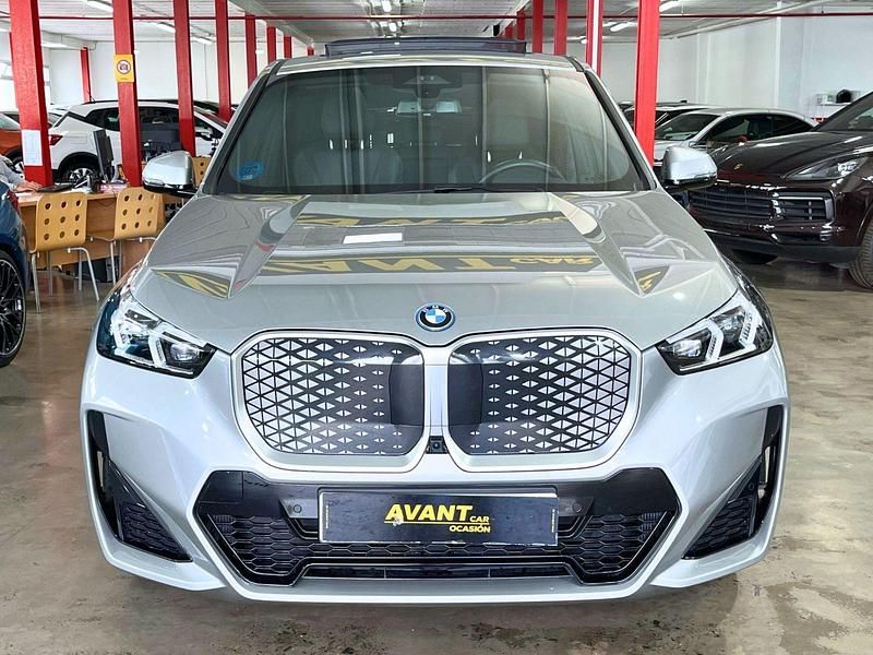 Usado BMW iX1 M Sport 150 kW (204 CV) 2024 Gris SUV