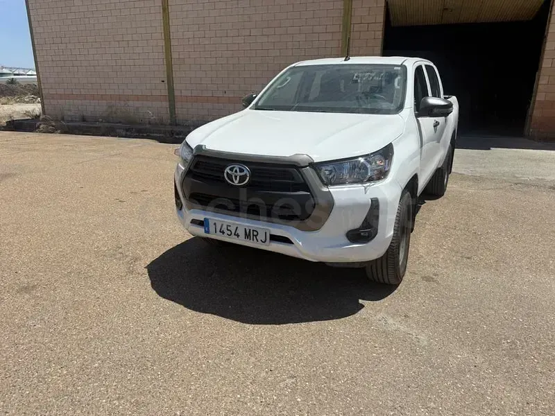 Usado Toyota HiLux Plus 150 CV (110 kW) 2024 Blanco Pickup/Camioneta