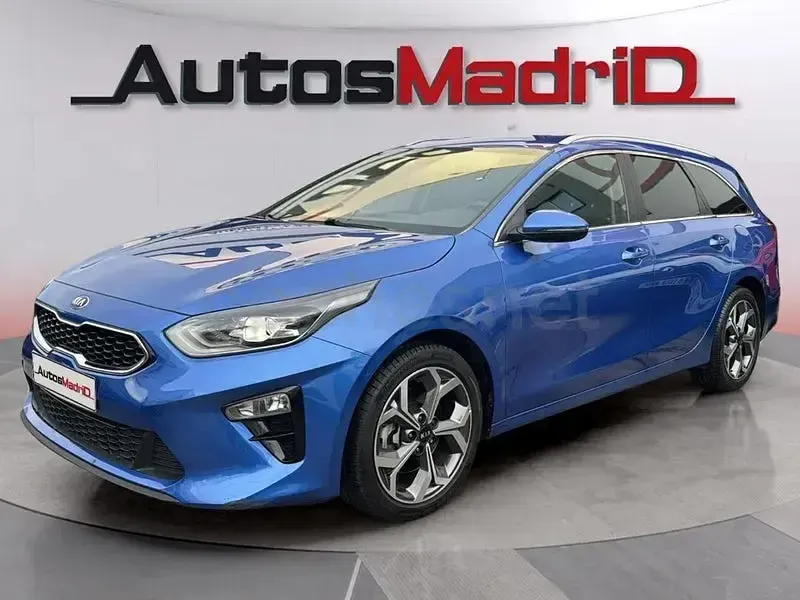 Usado Kia Ceed 136 CV (100 kW) 2021 Azul Utilitario