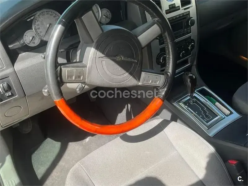 Usado Chrysler 300C Touring 218 CV (160 kW) 2006 Negro Familiar