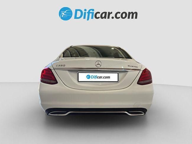 Usado Mercedes C220 170 CV (125 kW) 2015 Blanco Berlina