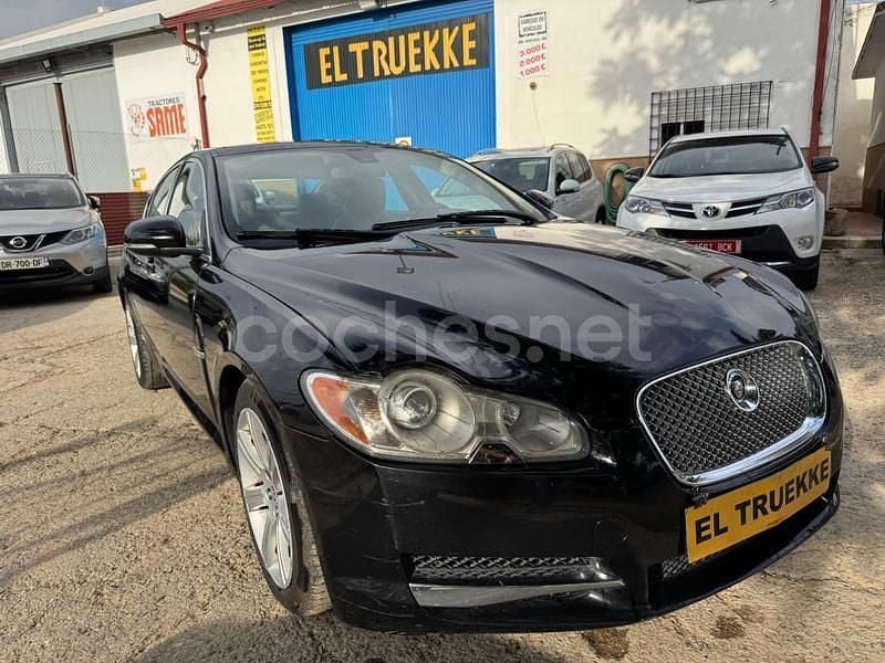 Usado Jaguar XF Luxury 240 CV (176 kW) 2012 Azul Berlina