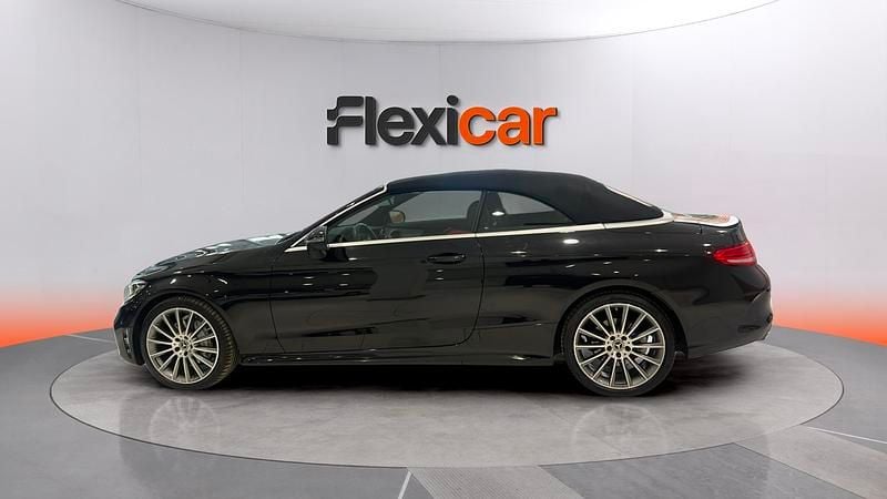 Usado Mercedes C180 156 CV (114 kW) 2018 Negro Descapotable