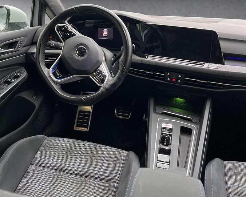 Usado VW Golf VIII GTE 245 CV (180 kW) 2021 Blanco Utilitario