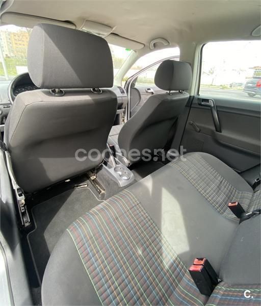 Gris / plata Usado 2007 VW Polo Advance Berlina | 3100 € (Buen precio) - Imagen 1/2
