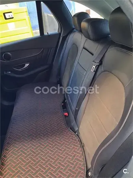 Usado Mercedes GLC220 170 CV (125 kW) 2018 Negro SUV