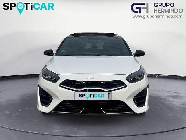 Usado Kia ProCeed GT-Line 160 CV (117 kW) 2023 Blanco Familiar