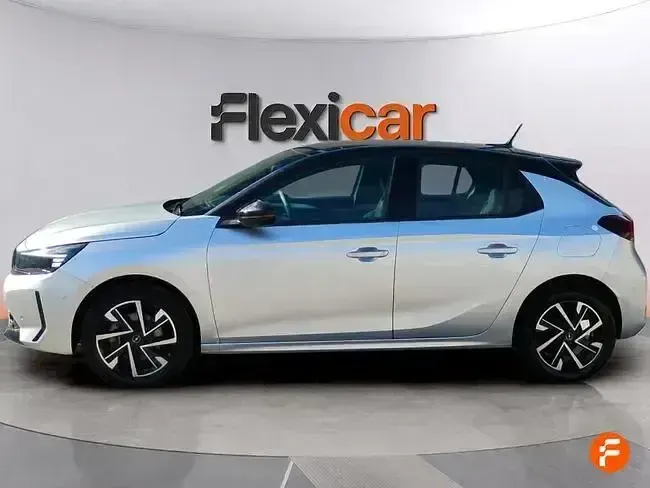 Usado Opel Corsa 100 CV (73 kW) 2024 Gris Utilitario
