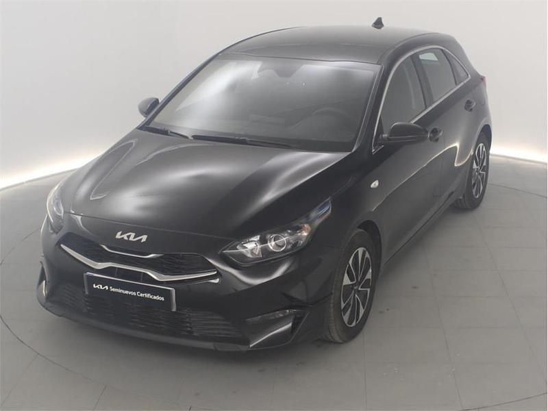 Negro Usado 2024 Kia Ceed | 18.489 € (Precio justo) - Imagen 1/4
