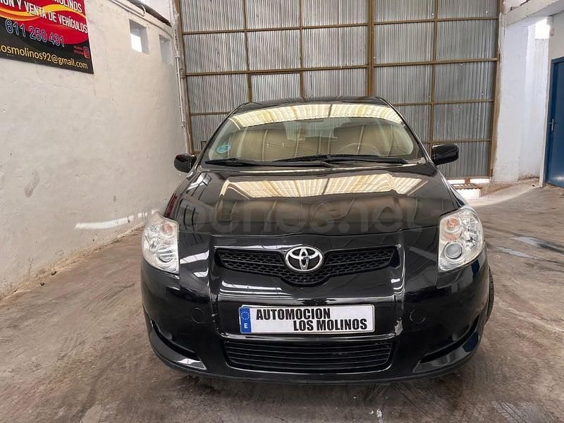 Usado Toyota Auris Active 90 CV (66 kW) 2009 Negro Utilitario
