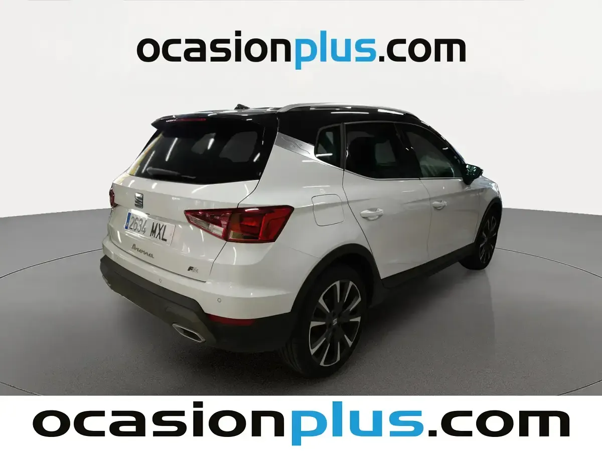 Usado Seat Arona FR 150 CV (110 kW) 2024 Blanco SUV