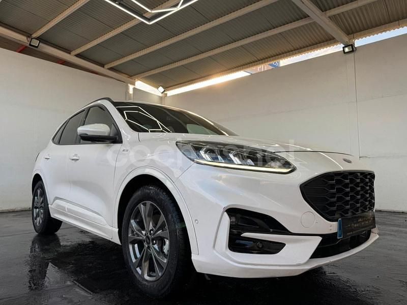 Usado Ford Kuga ST-Line 190 CV (139 kW) 2022 Blanco SUV