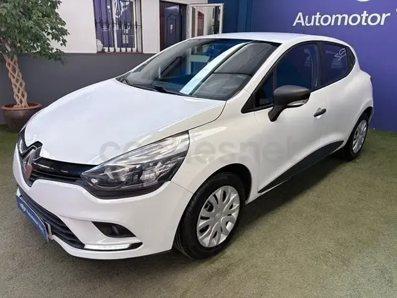 Usado Renault Clio IV Business 75 CV (55 kW) 2019 Blanco Berlina