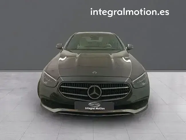 Usado Mercedes E300 319 CV (234 kW) 2021 Gris Berlina