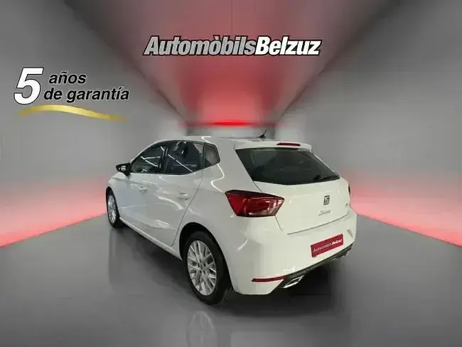 Usado Seat Ibiza FR 116 CV (85 kW) 2025 Blanco Utilitario