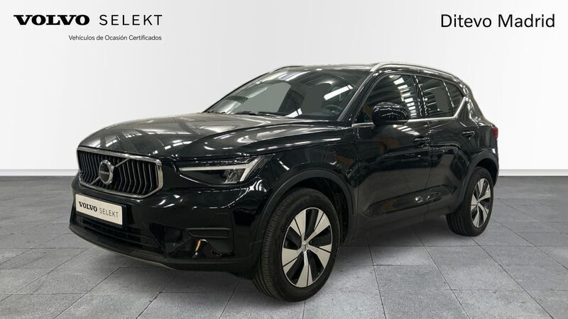 Negro Usado 2023 Volvo XC40 Core SUV | 35.700 € (Precio justo) - Imagen 1/4