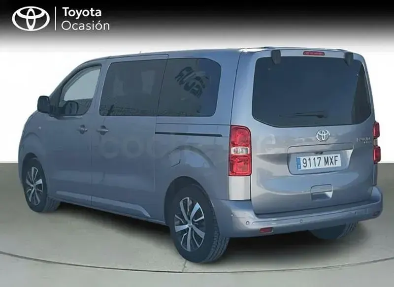 Usado Toyota Proace Verso 145 CV (106 kW) 2024 Gris / plata Familiar