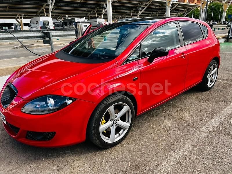 Rojo Usado 2006 Seat Leon Sport Berlina | 4300 € (Precio justo) - Imagen 1/4