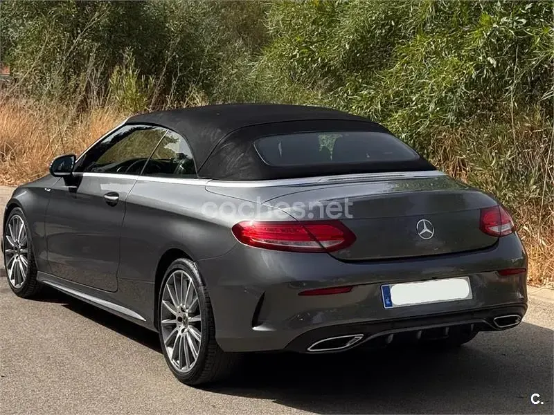Usado Mercedes C220 170 CV (125 kW) 2018 Gris / plata Descapotable