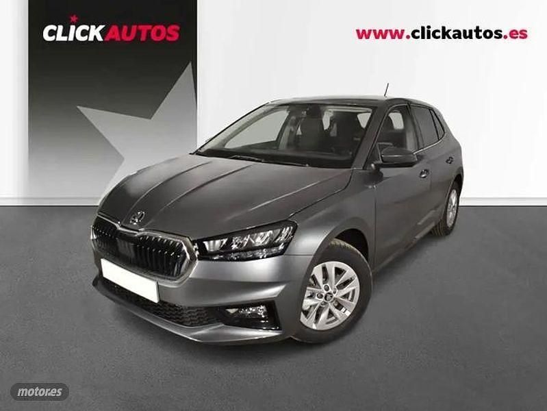 Usado Skoda Fabia Selection 115 CV (84 kW) 2025 Gris Utilitario