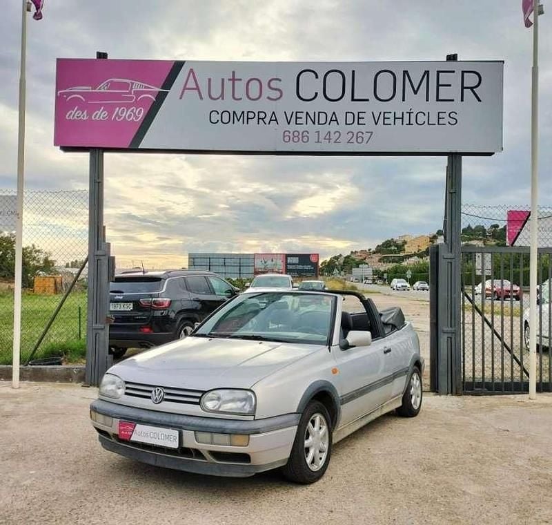 Usado VW Golf Cabriolet Highline 101 CV (74 kW) 1998 Gris Descapotable