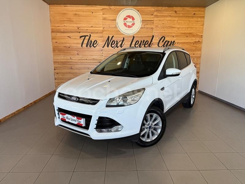 Blanco Usado 2015 Ford Kuga Titanium SUV | 12.990 € (Precio justo) - Imagen 1/4