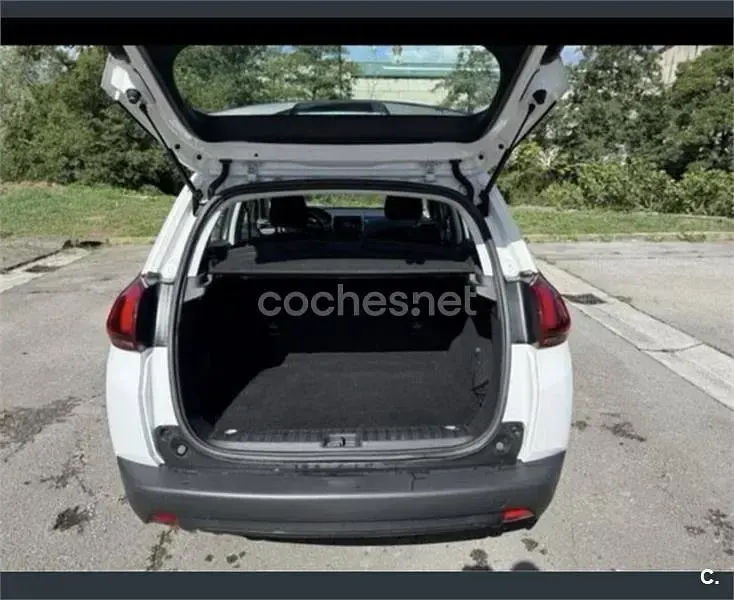 Usado Peugeot 2008 Style 110 CV (80 kW) 2016 Blanco SUV
