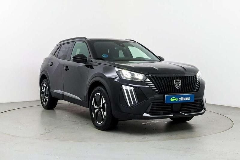 Usado Peugeot 2008 Allure 136 CV (100 kW) 2025 Negro SUV