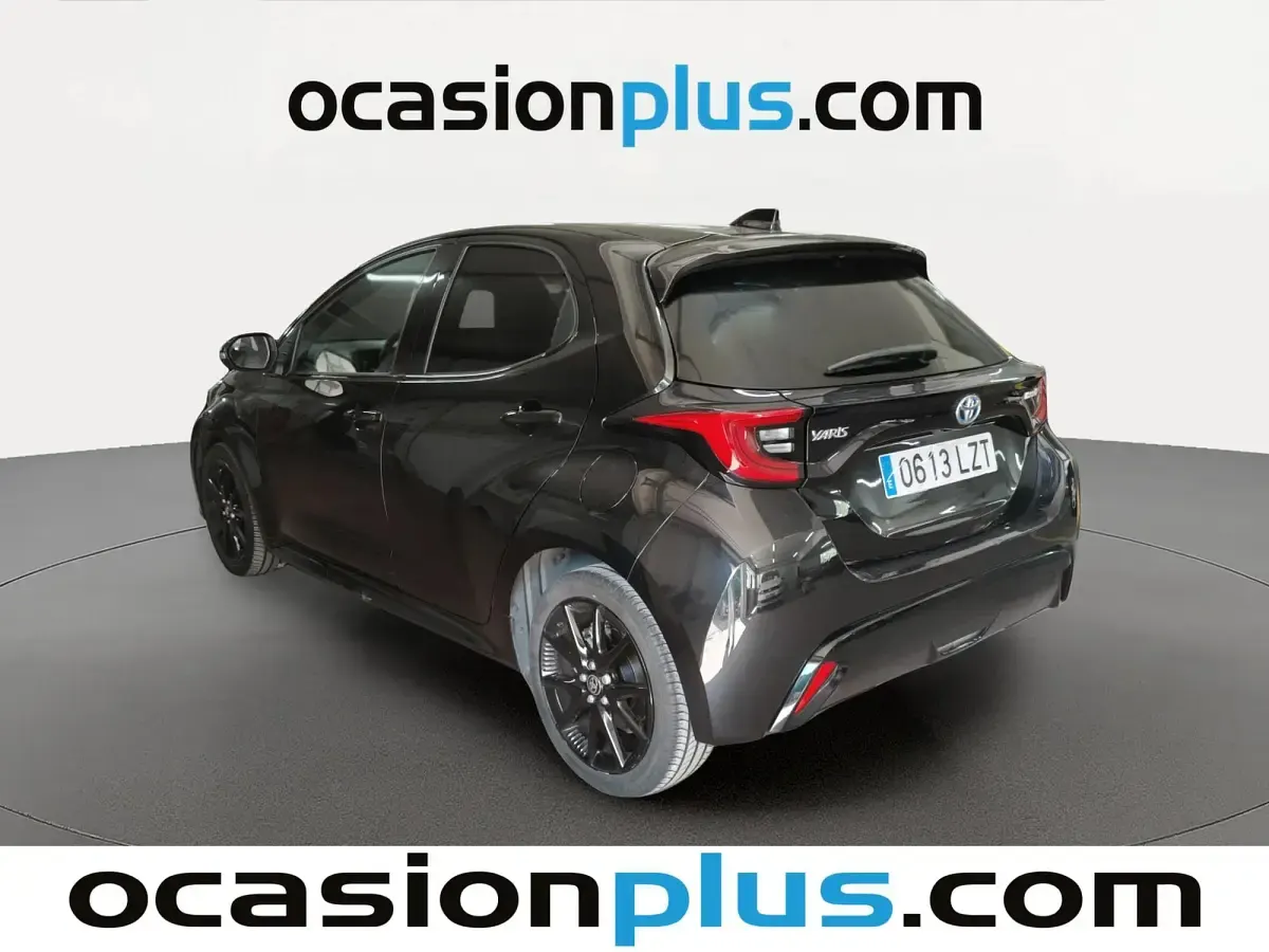 Usado Toyota Yaris Style 116 CV (85 kW) 2022 Utilitario