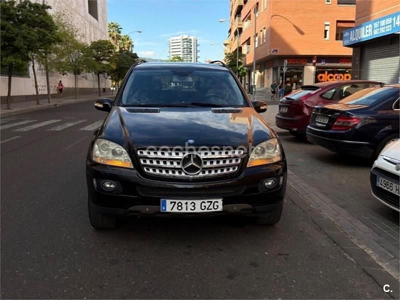 Usado Mercedes ML320 224 CV (164 kW) 2008 Negro SUV