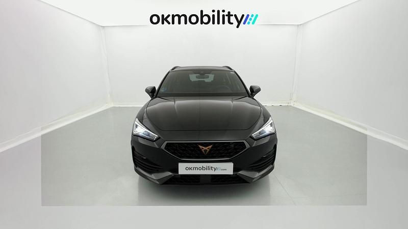 Negro midnight Usado 2024 Cupra Leon | 23.760 € (Precio justo) - Imagen 1/4