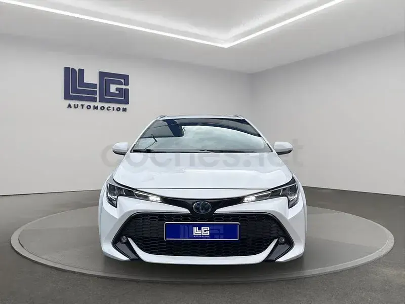 Usado Toyota Corolla Active 122 CV (89 kW) 2021 Blanco Familiar