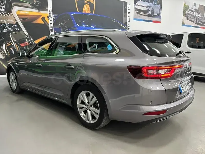 Usado Renault Talisman Life 110 CV (80 kW) 2018 Gris / plata Familiar
