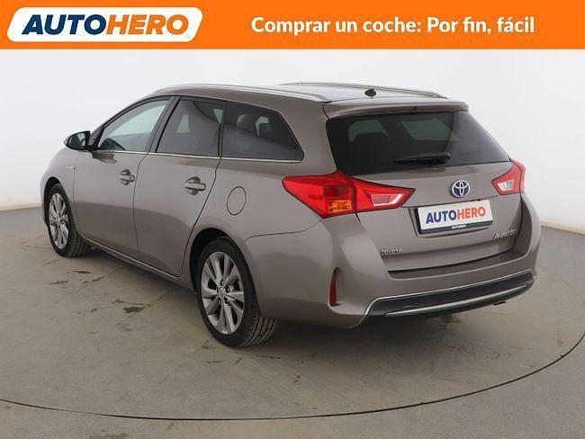 Usado Toyota Auris Hybrid Advance 136 CV (100 kW) 2014 Beige Familiar
