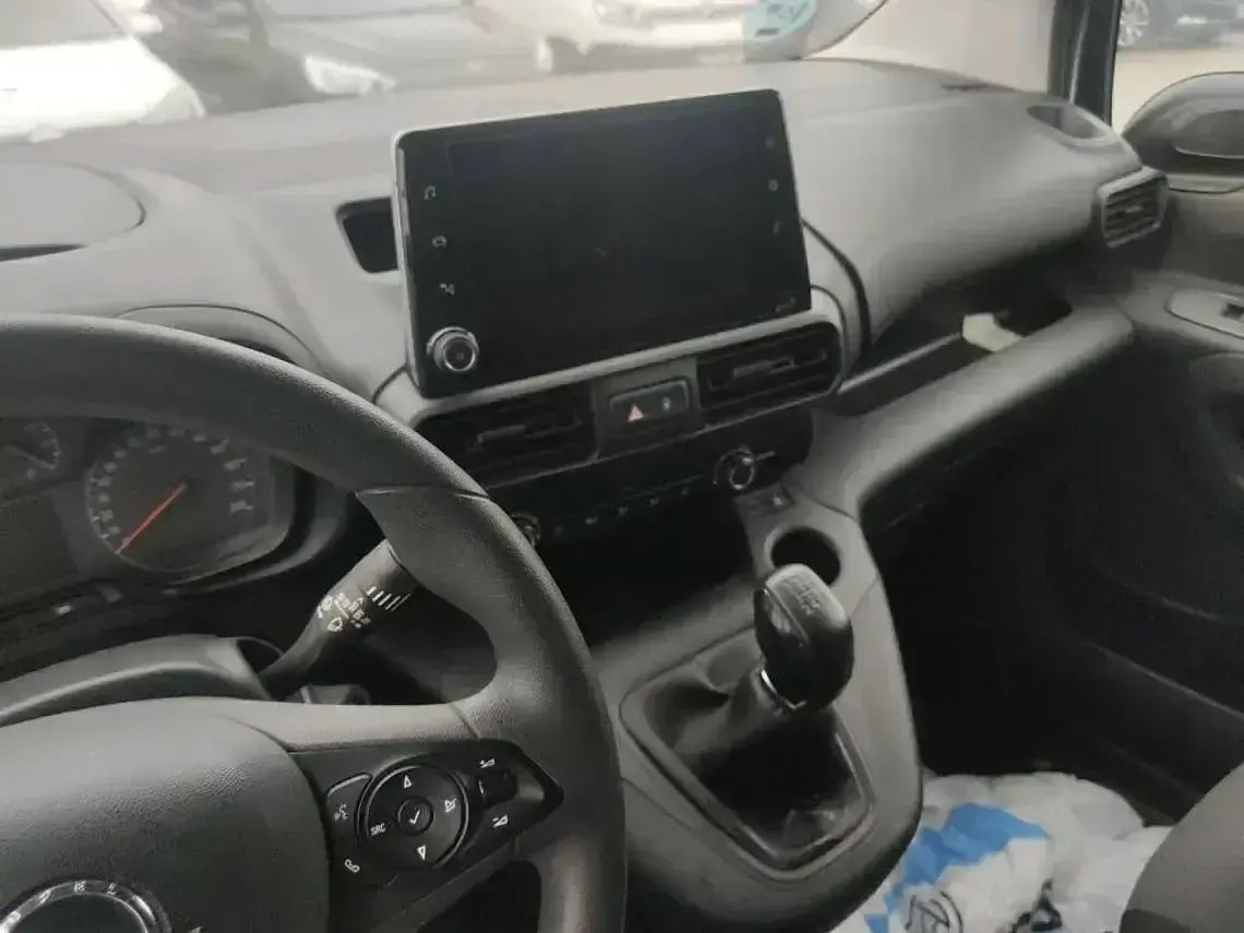 Usado Opel Combo S 100 CV (73 kW) 2019 Blanco Monovolumen