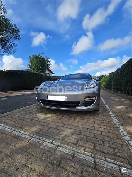 Usado Porsche Panamera 299 CV (219 kW) 2011 Gris / plata Berlina