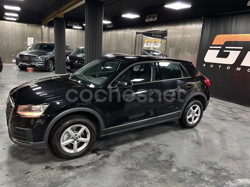 Usado Audi Q2 Advanced Plus 116 CV (85 kW) 2017 Negro SUV
