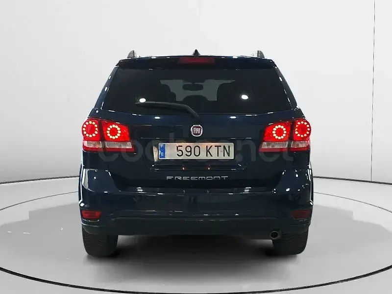 Usado Fiat Freemont Lounge 170 CV (125 kW) 2014 Azul SUV