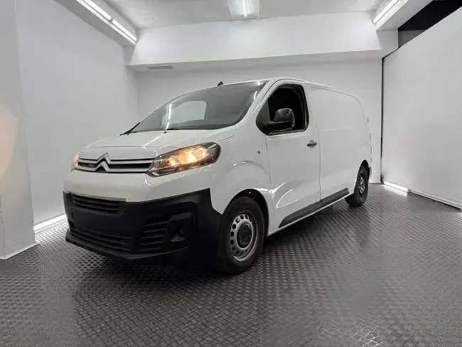 Usado Citroën Jumpy Comfort 95 CV (69 kW) 2019 Blanco Monovolumen