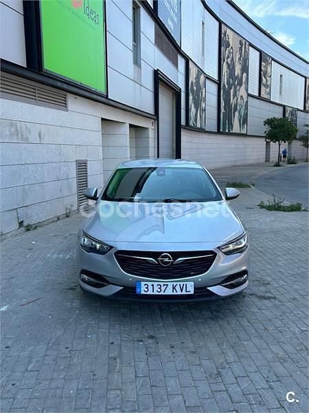 Gris / plata Usado 2019 Opel Insignia Berlina | 11.990 € (Buen precio) - Imagen 1/4