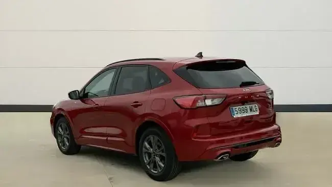 Usado Ford Kuga ST-Line 120 CV (88 kW) 2023 Rojo SUV