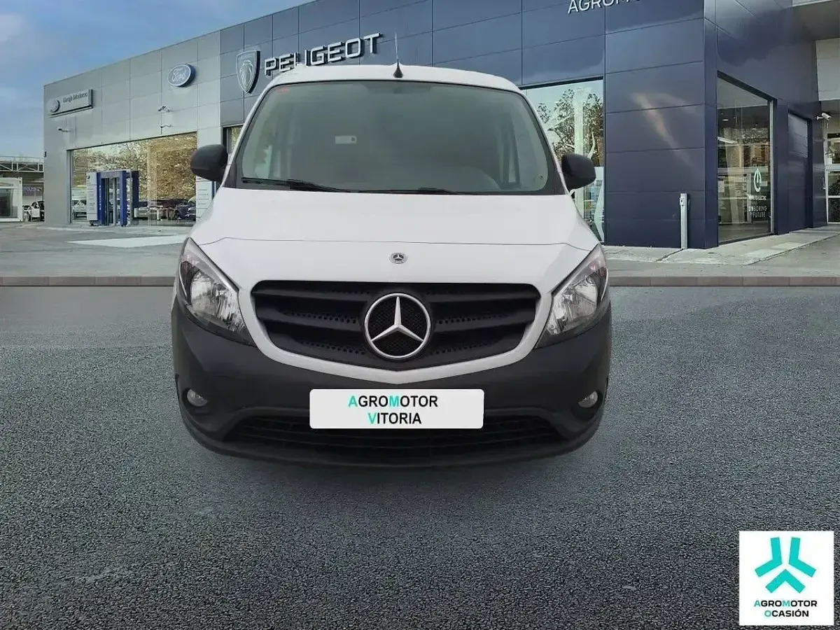 Usado Mercedes Citan 111 116 CV (85 kW) 2021 Blanco Berlina