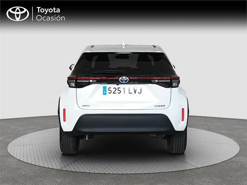 Usado Toyota Yaris Cross Active 116 CV (85 kW) 2021 Blanco SUV