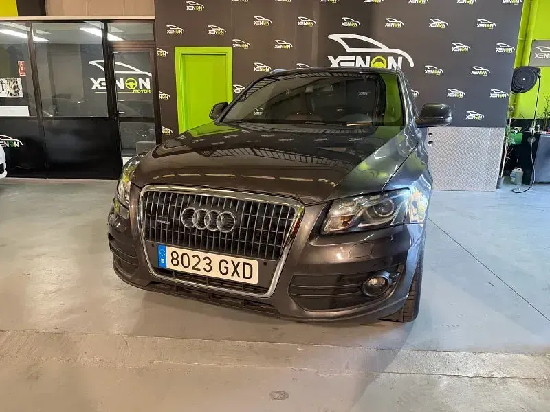 Usado Audi Q5 Premium 211 CV (155 kW) 2010 Gris / plata SUV