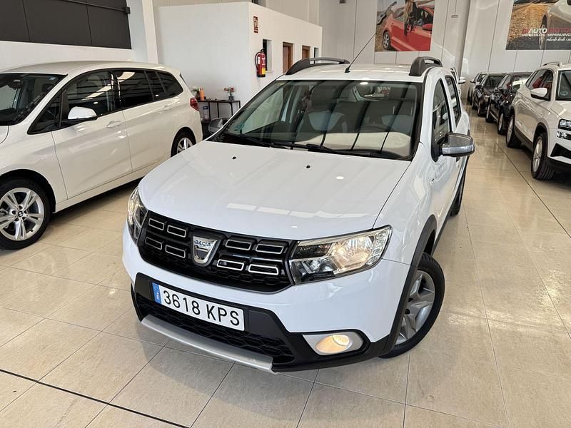 Blanco Usado 2018 Dacia Sandero Comfort Utilitario | 12.899 € (Caro) - Imagen 1/4